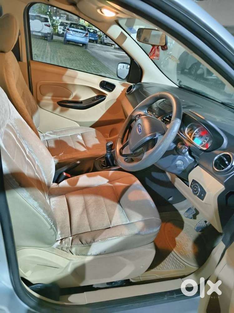 Ford Aspire Titatinium Blu Ti-vct, 2015, Petrol