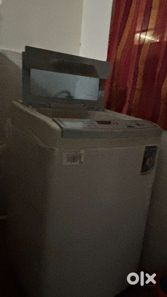 Washing machine and fridge