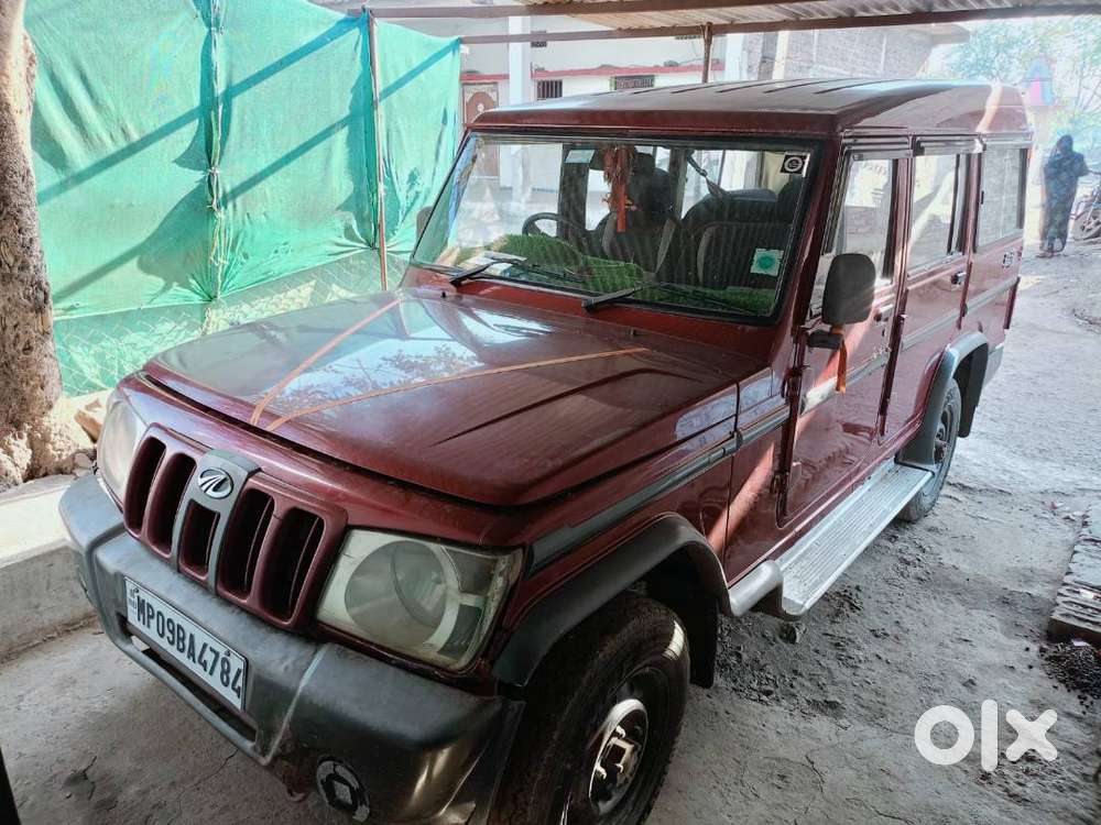 महिंद्रा बोलोरो पावर प्लस 9 प्लस गाड़ी में कोई काम नहीं है चारों टायर