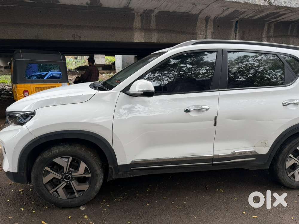 Kia Sonet Petrol 2023