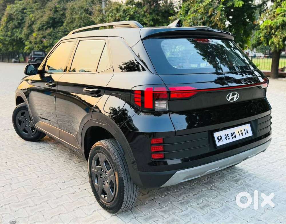 Hyundai Venue, 2023, Petrol