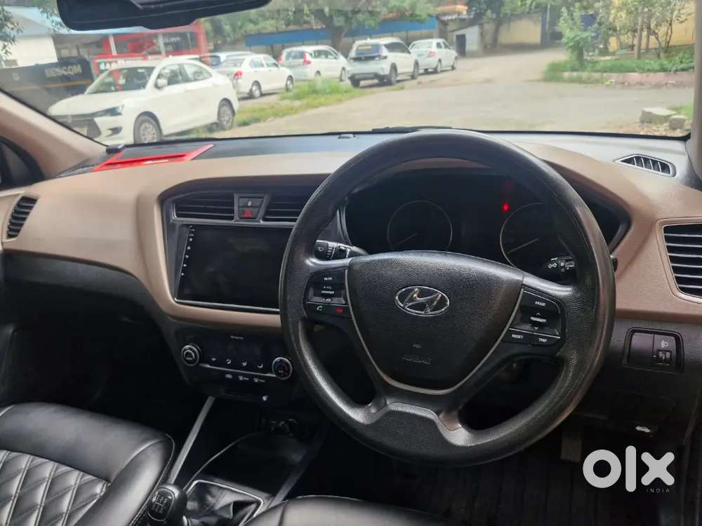 Hyundai New i20 2016 Petrol with amp woofer