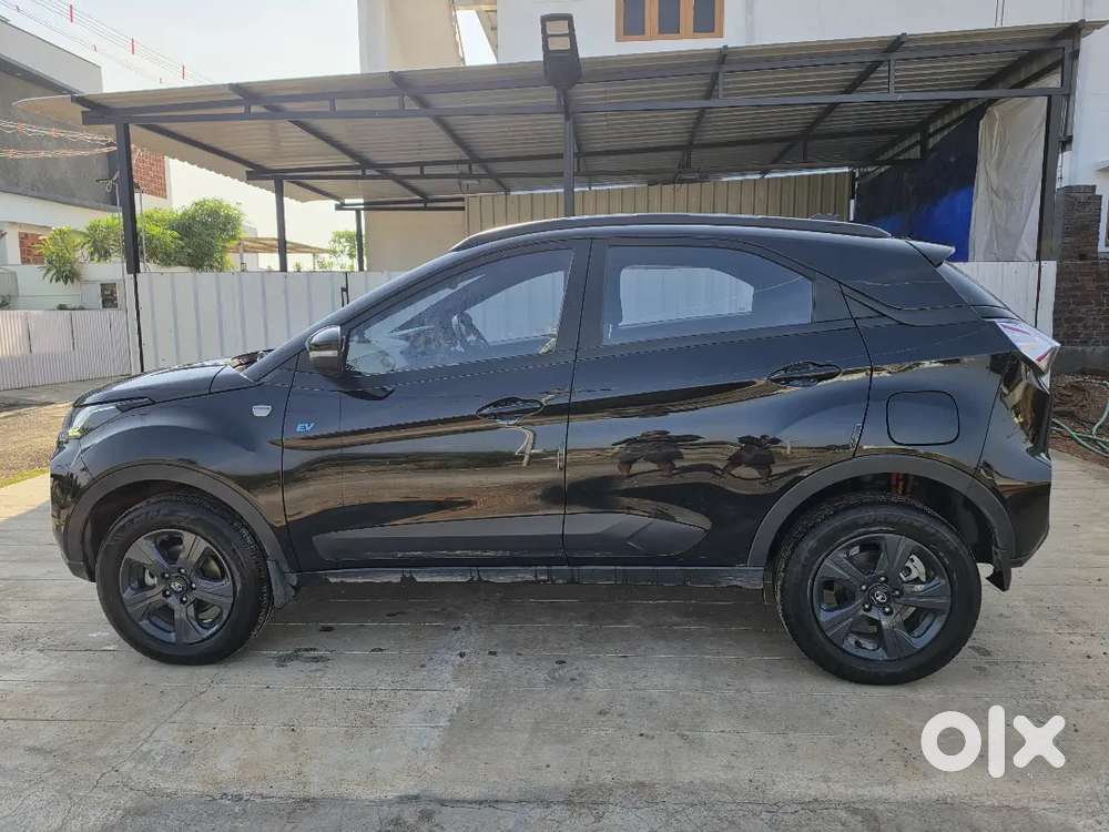 2023 Tata Nexon Ev Max Xz+ Lux Dark Edition  320km Real Range
