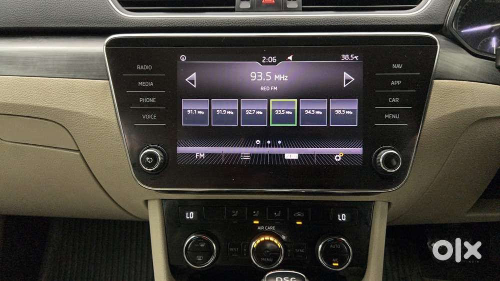 Skoda Superb [2014-2016] 1.8 Style Tsi At, 2017, Petrol
