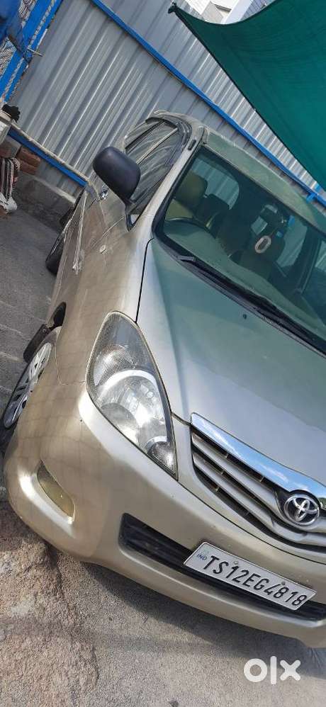 Toyota Innova 2.5 G (diesel) 7 Seater, 2011, Diesel