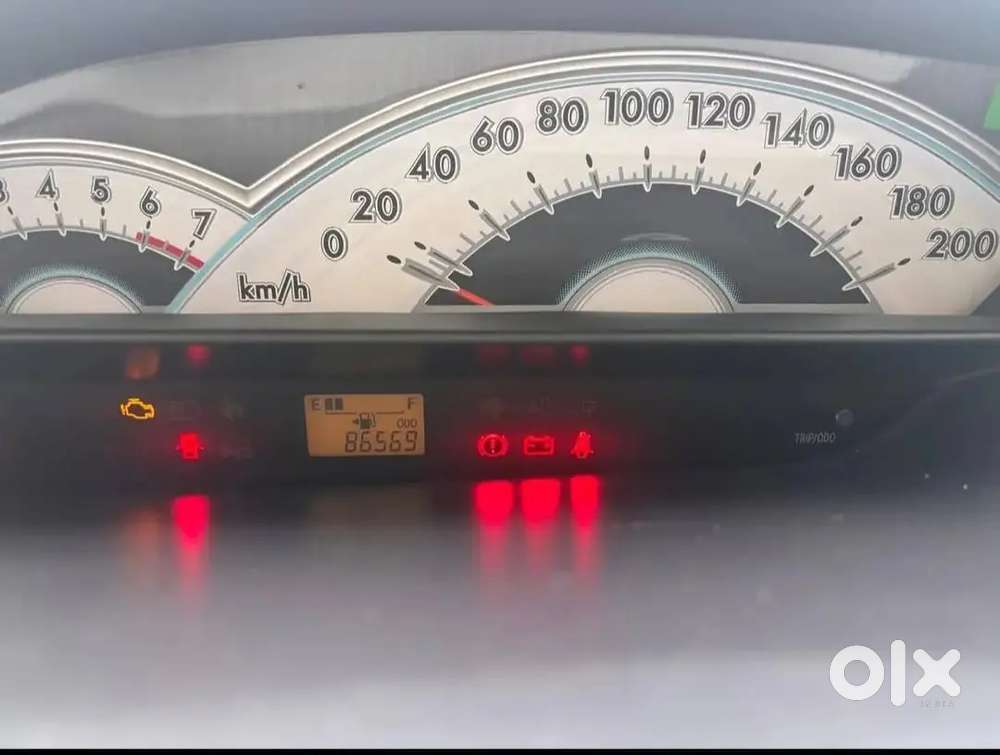 Toyota Etios 2011 Petrol 90000 Km Driven