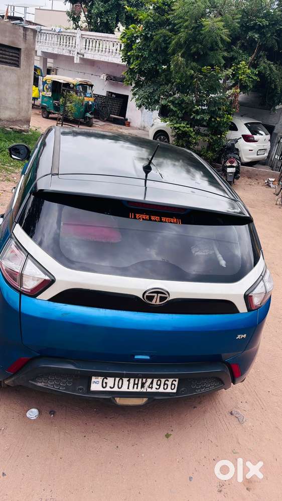 Tata Nexon Petrol 2018