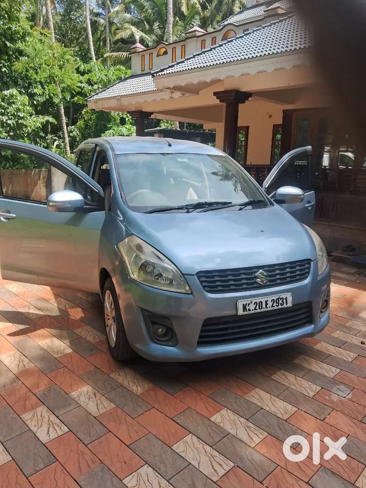 Maruti Suzuki Ertiga 2012 Diesel 122000 Km Driven