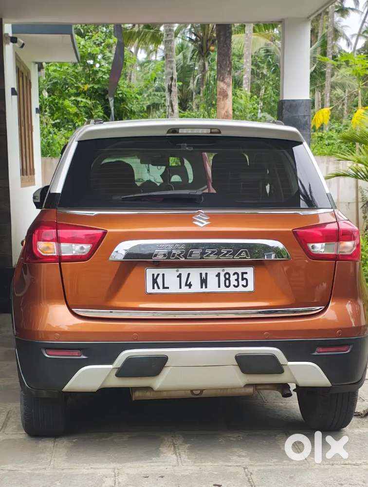 2018 Maruti Suzuki Brezza Zdi+ Dual Tone Automatic