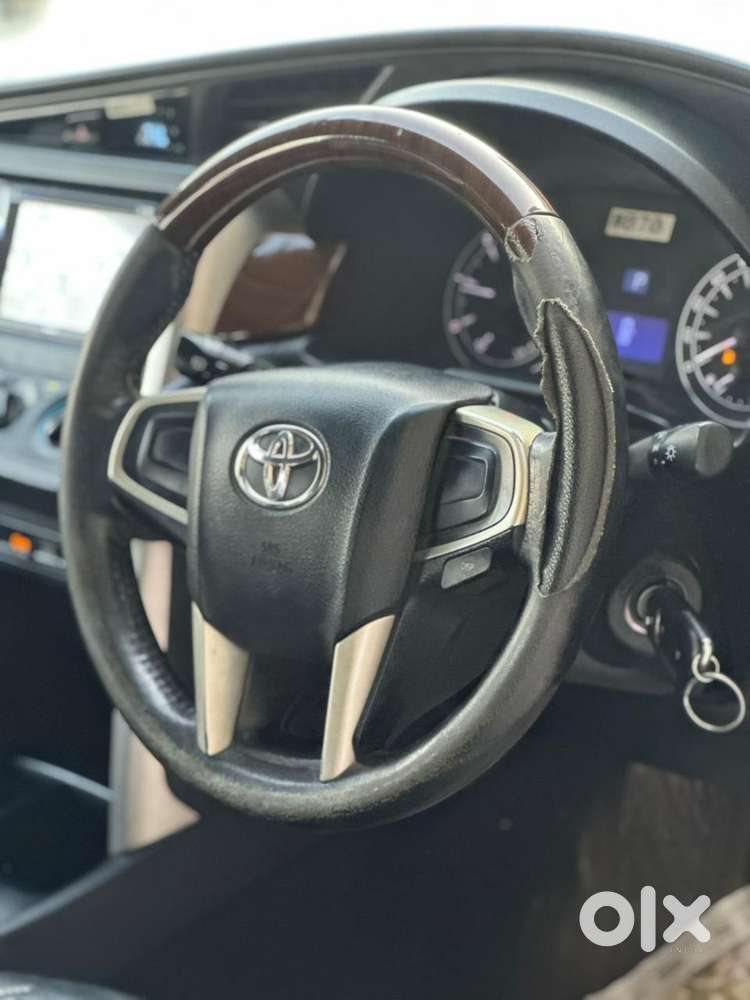 Toyota Innova Crysta 2.8 Gx At 8s, 2018, Diesel