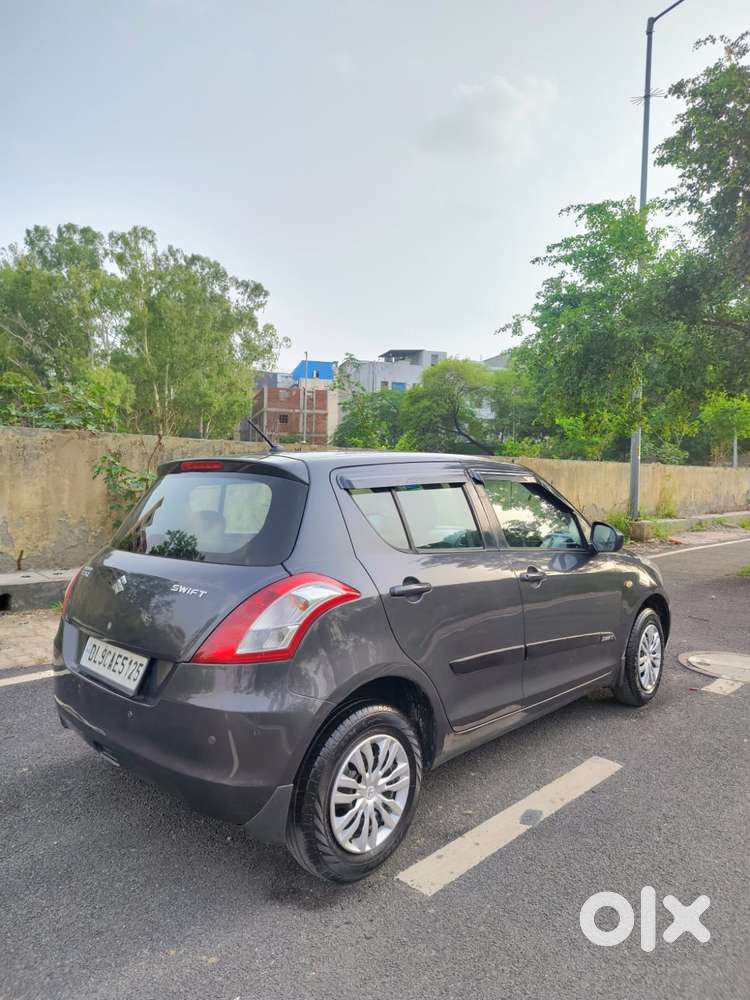 Maruti Suzuki Swift Lxi Option, 2015, Petrol