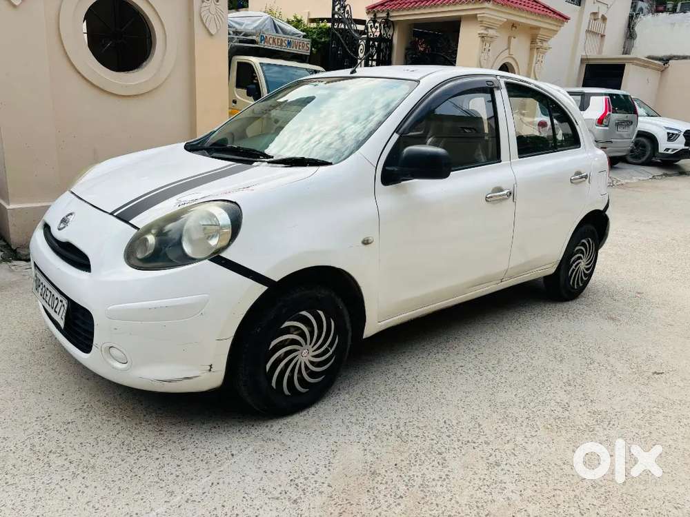 Nissan Micra Active 2013