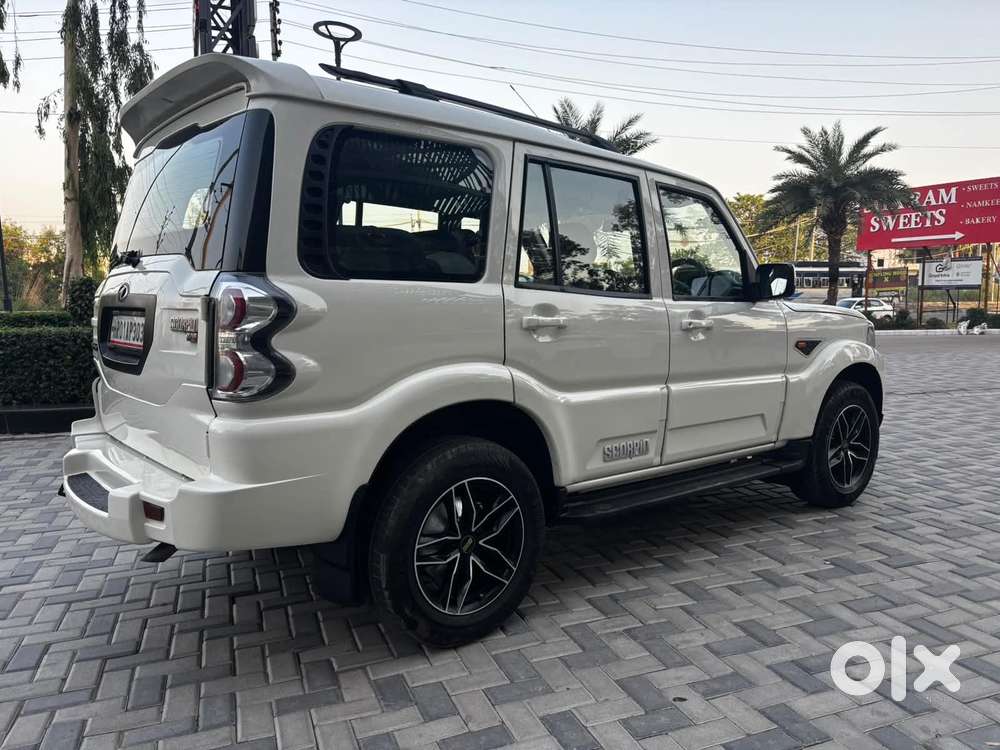 Mahindra Scorpio, 2016, Diesel