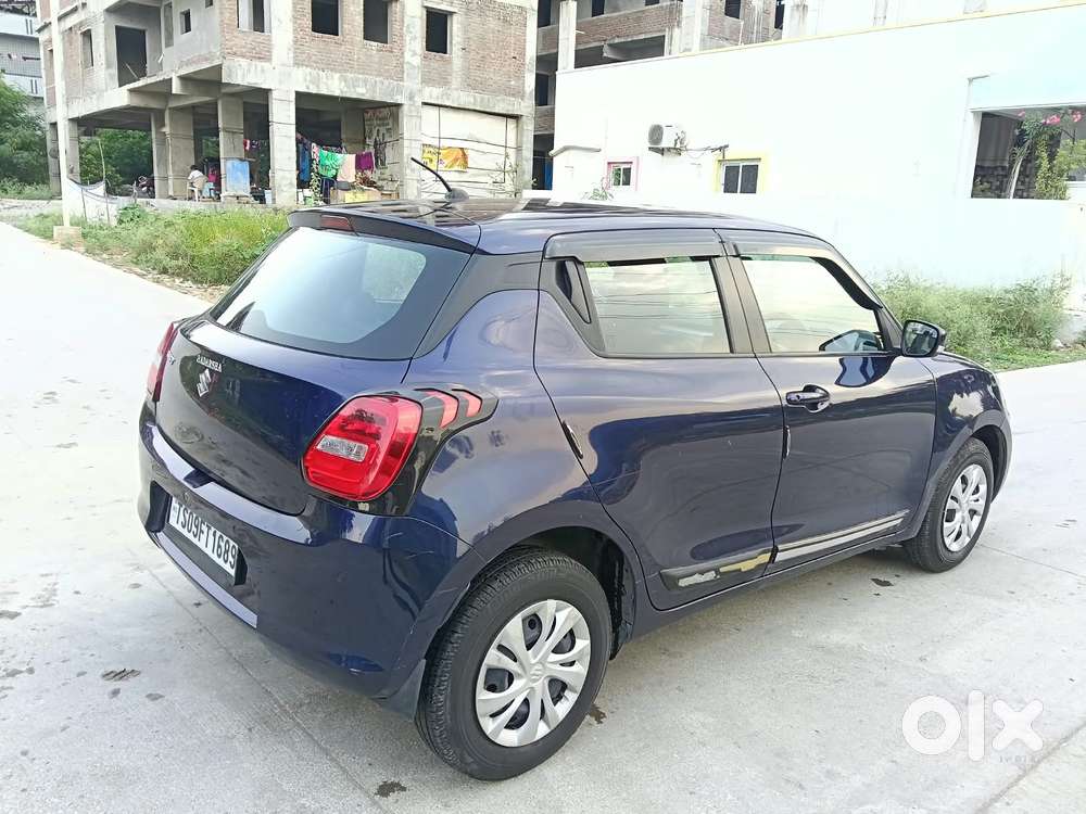 Maruti Suzuki Swift Vxi + Manual, 2022, Petrol