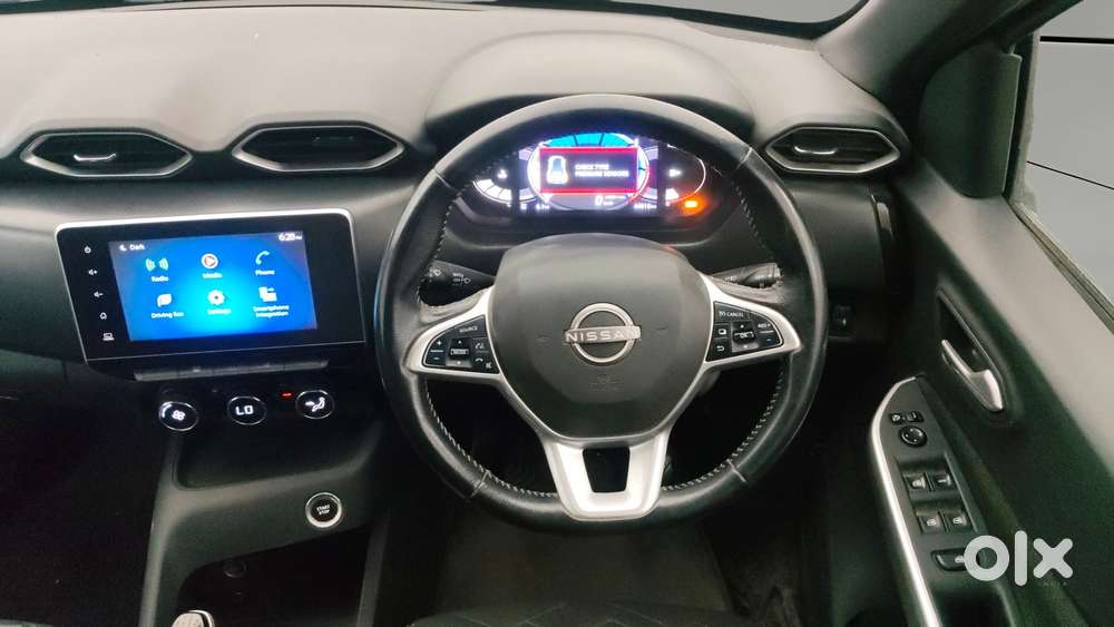 Nissan Magnite 1.0 Xv Premium, 2021, Petrol