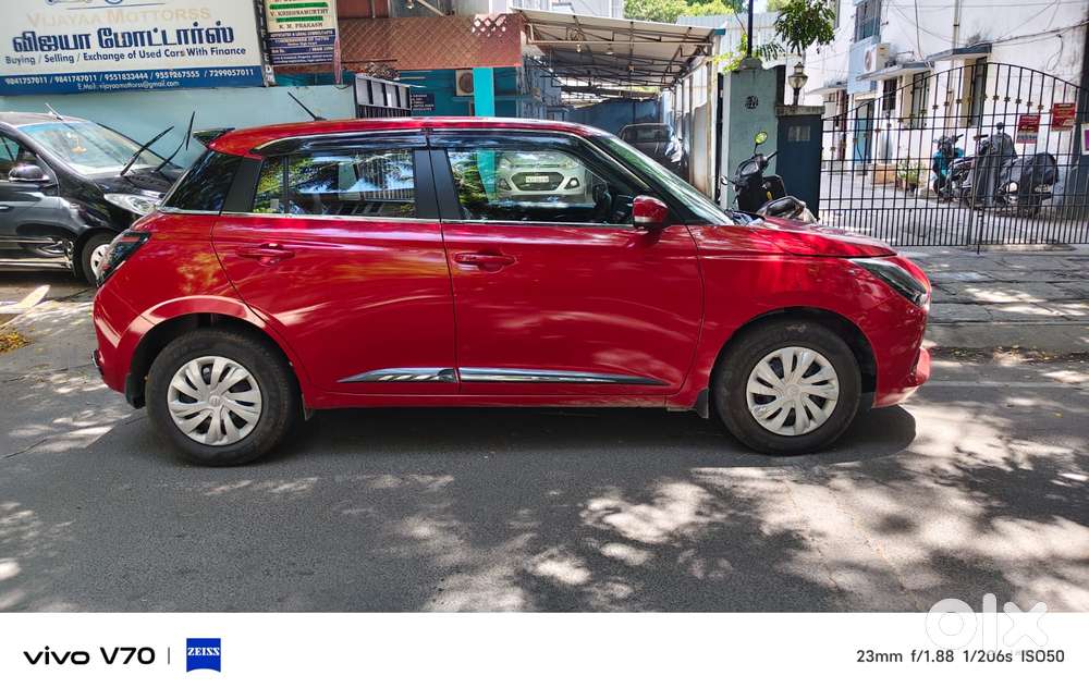 Maruti Suzuki Swift Vxi Optional, 2025, Petrol
