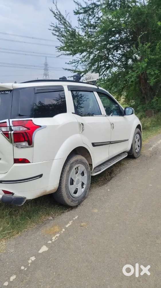 Mahindra Xuv500 2019 Diesel 75000 Km Driven