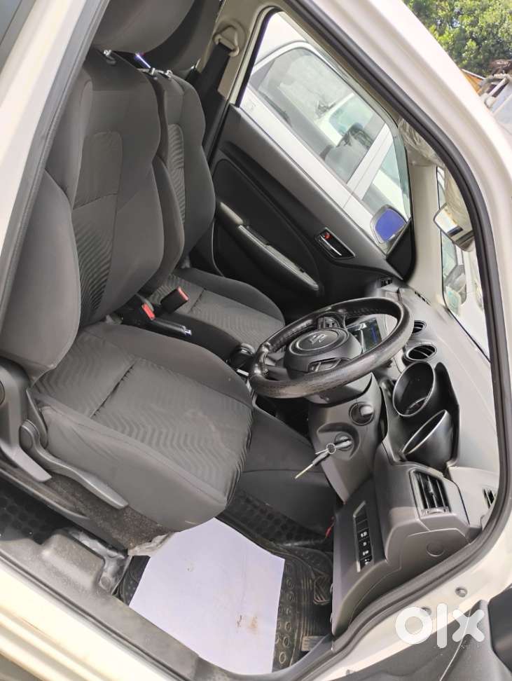 Maruti Suzuki Swift Amt Vxi, 2022, Petrol