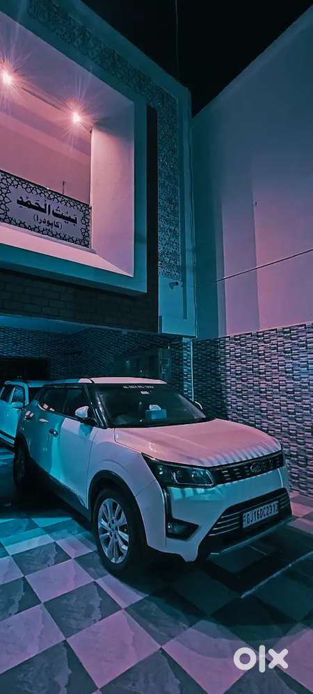 Xuv 300 , W8