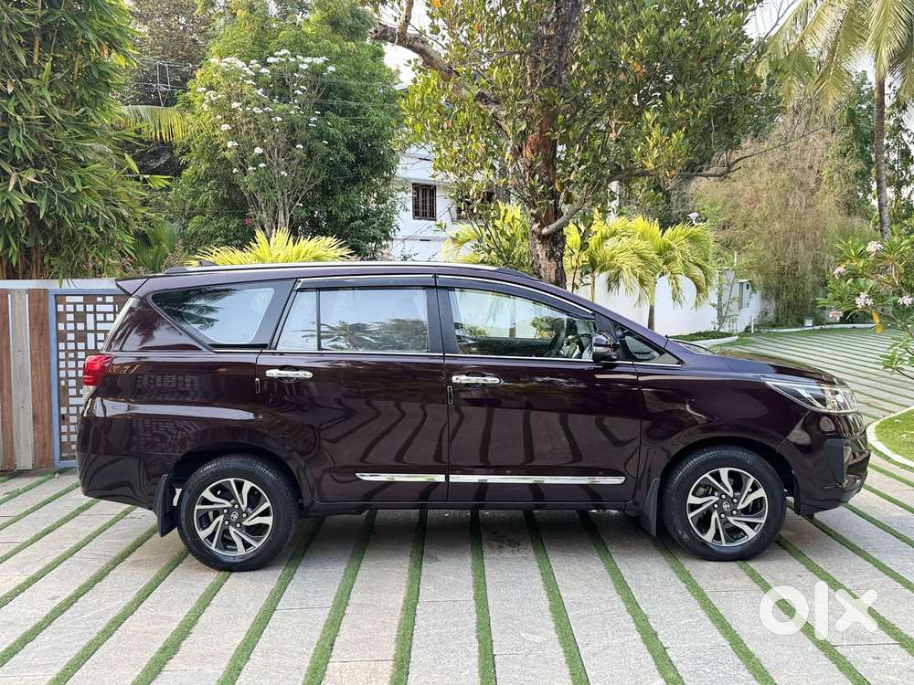 Toyota Innova Crysta 2.4 Gx Limited Edition At 7 Str, 2021, Diesel