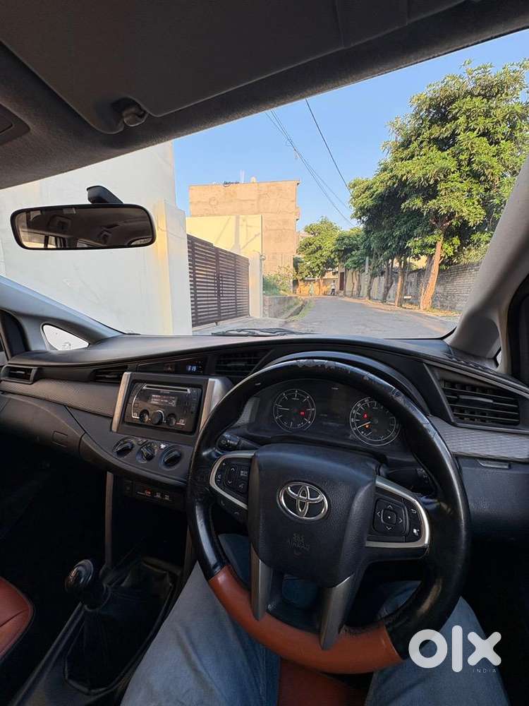 Toyota Innova Crysta 2017 Diesel Well Maintained