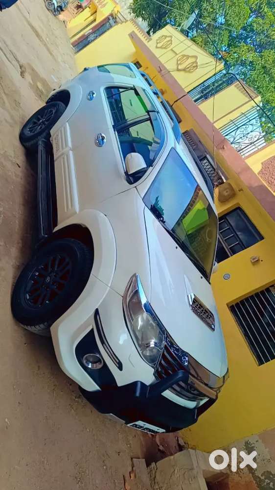 Toyota Fortuner Diesel 2012 Car