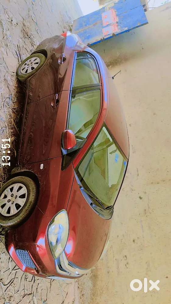 New Seatcover And Front Glass H Tyre Engine Sab Okay H Ek Bi Dent Nhi
