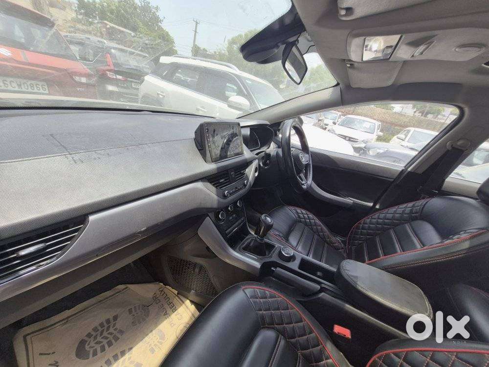 Tata Nexon 1.2 Revotron Xm Plus (s), 2021, Petrol