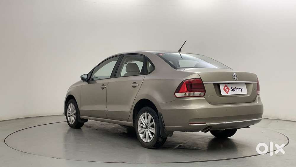 Volkswagen Vento 1.6 Highline, 2016, Petrol