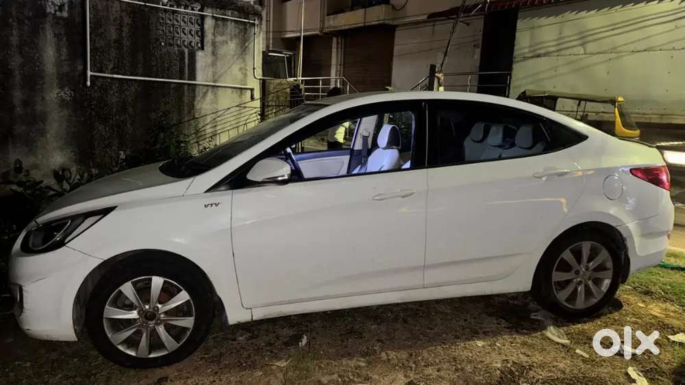 Hyundai Verna 2013 Petrol Manual
