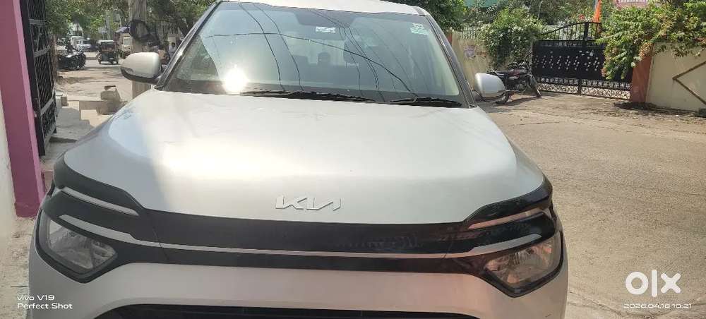 Kia Carens 2025 Petrol 6000 Km Driven 6 Months Vehicle