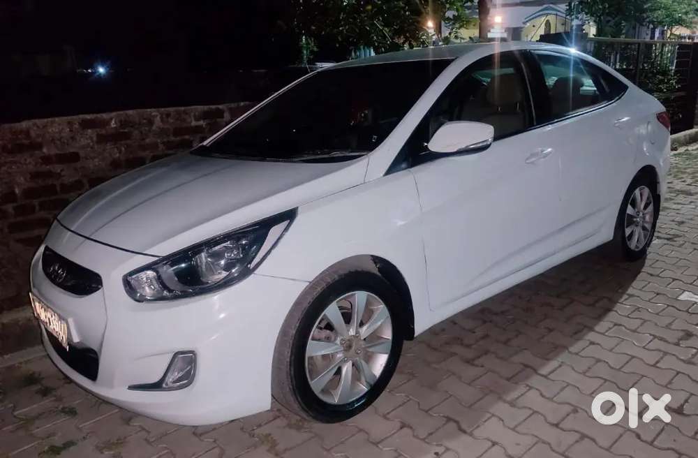 Hyundai Verna 2012 Petrol 71000 Km Driven