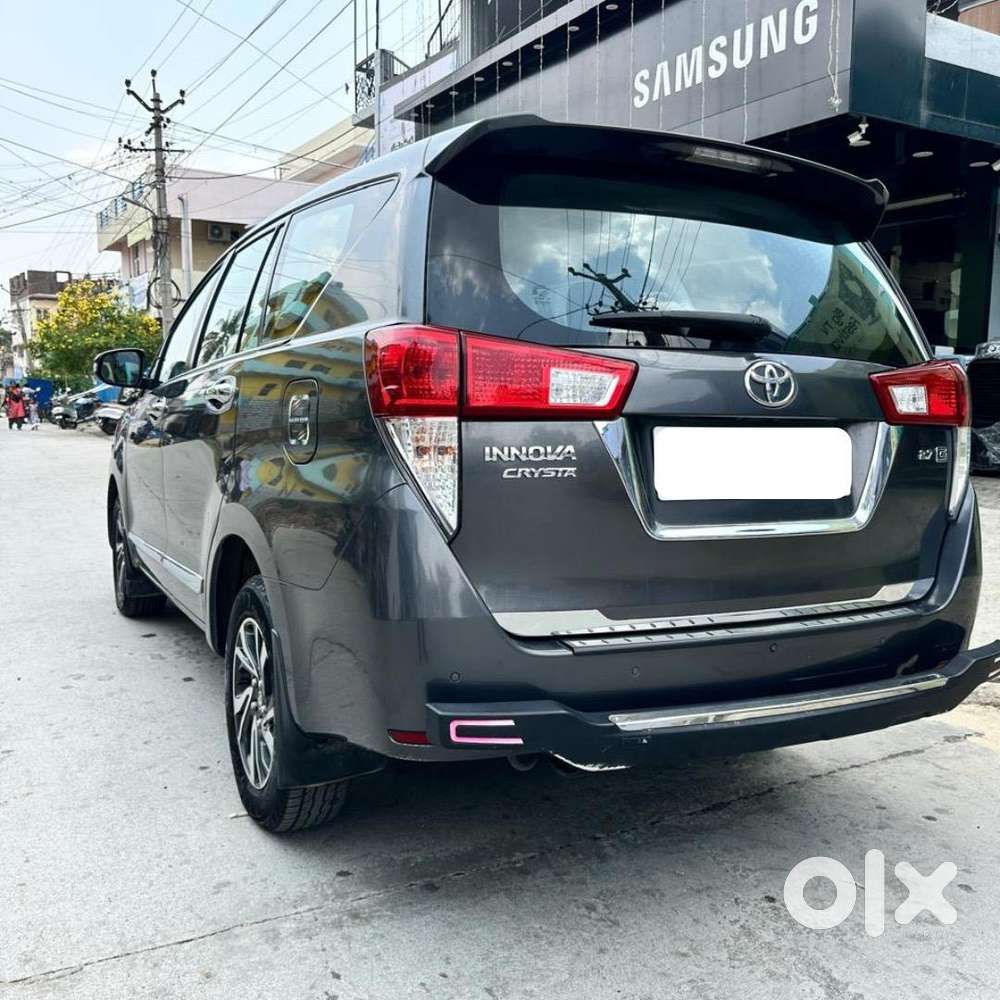 Toyota Innova Crysta 2022 Petrol 54600 Km Driven