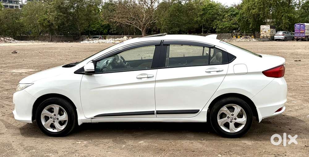 Honda City V At Sunroof, 2016, Petrol