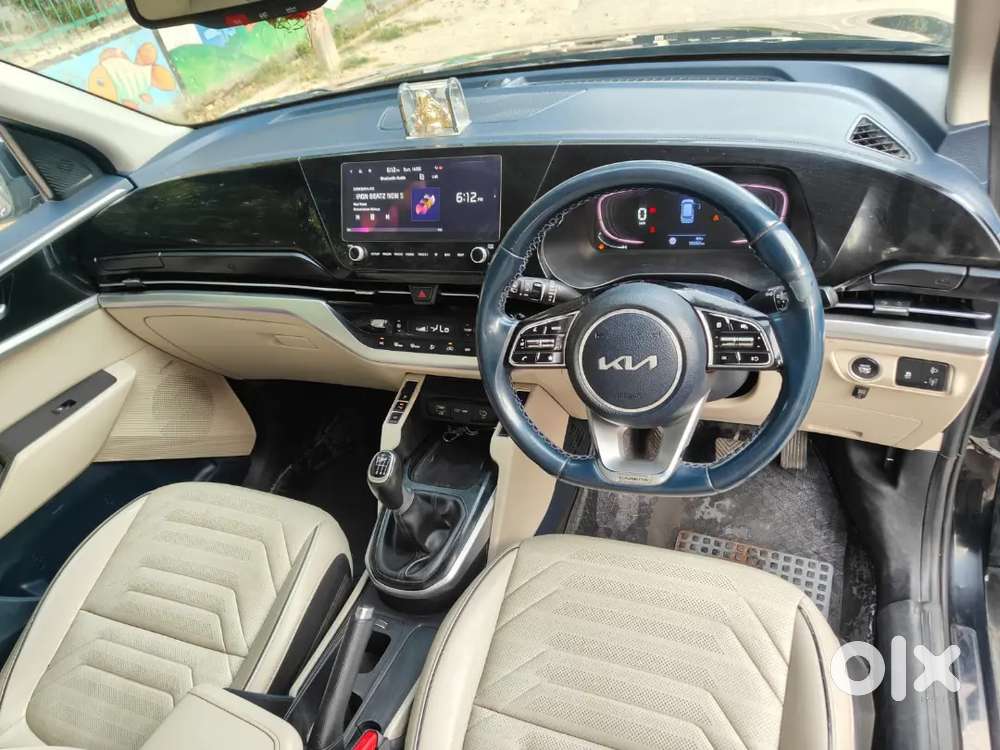 Dec 2022 Model Kia Carens Top Model Sunroof Push Buttan Diesal