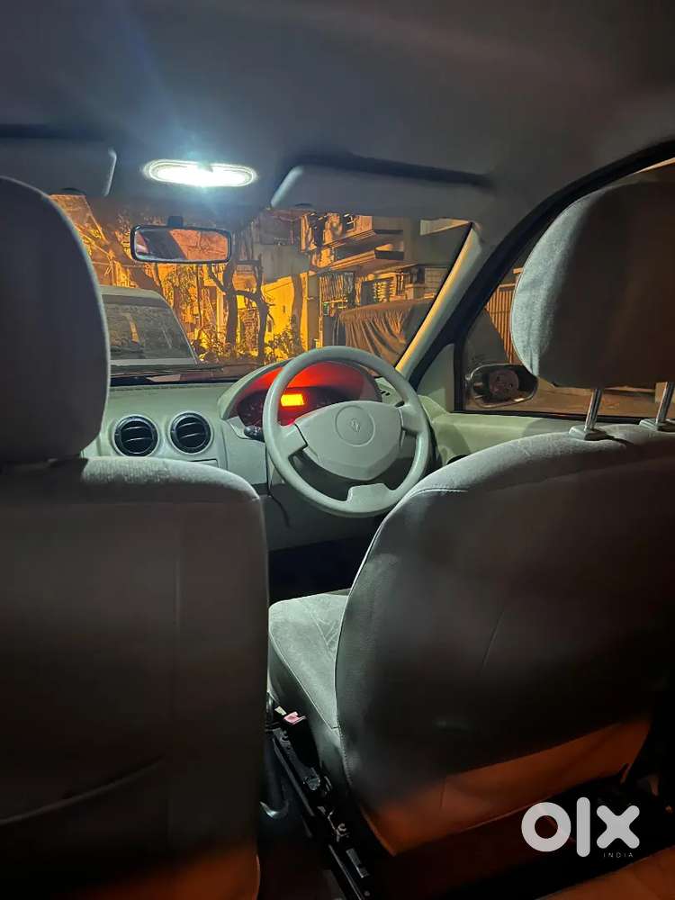 Mahindra Renault Logan Edge Petrol 2008
