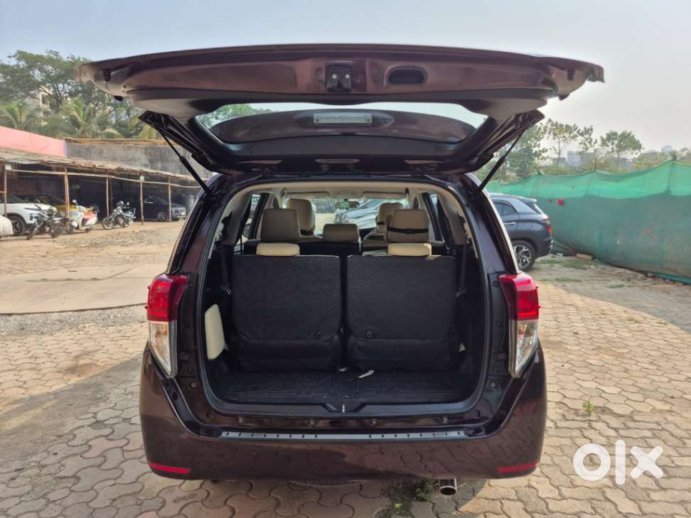 Toyota Innova Crysta [2020-ongoing] 2.4 Gx At 8 Str, 2022, Diesel