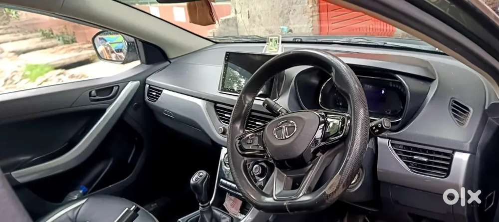 Tata Nexon 2022 Petrol Sunroof Insurance Valid