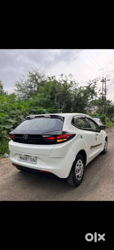 Tata Altroz, 2020, Petrol