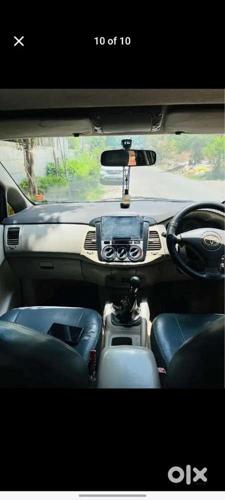 Toyota Innova 2010 Diesel 270000 Km Driven
