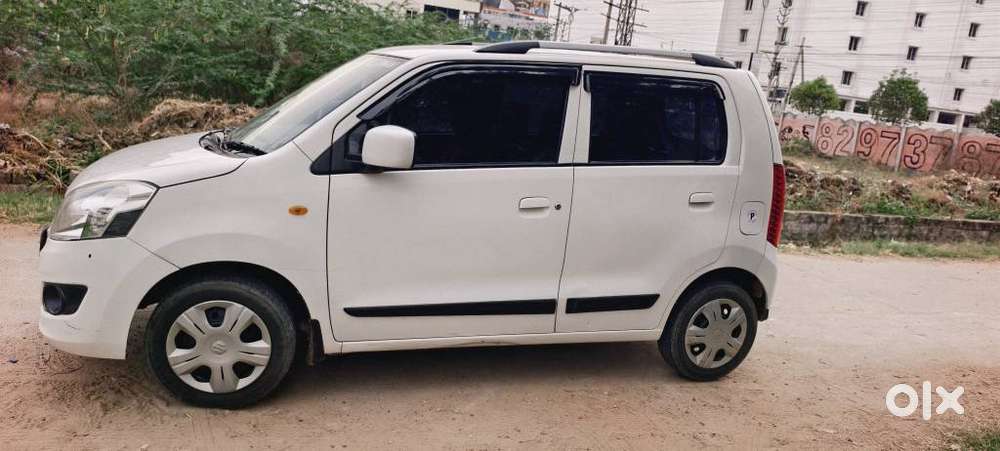 Maruti Suzuki Wagon R 1.0 Vxi Plus Amt, 2017, Petrol