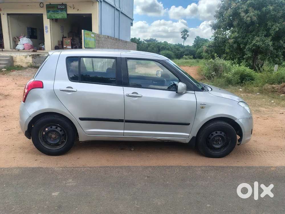 Swift Maruti Suzuki 2011
