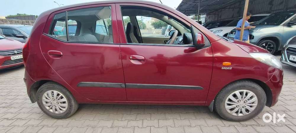 Hyundai I10 Sportz, 2014, Petrol