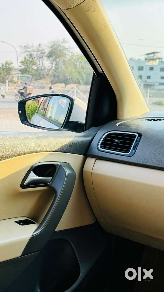 Volkswagen Vento 1.2 Tsi Highline Plus At, 2017, Petrol