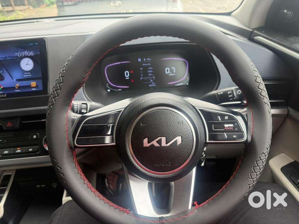 Kia Carens 2024 Petrol Well Maintained