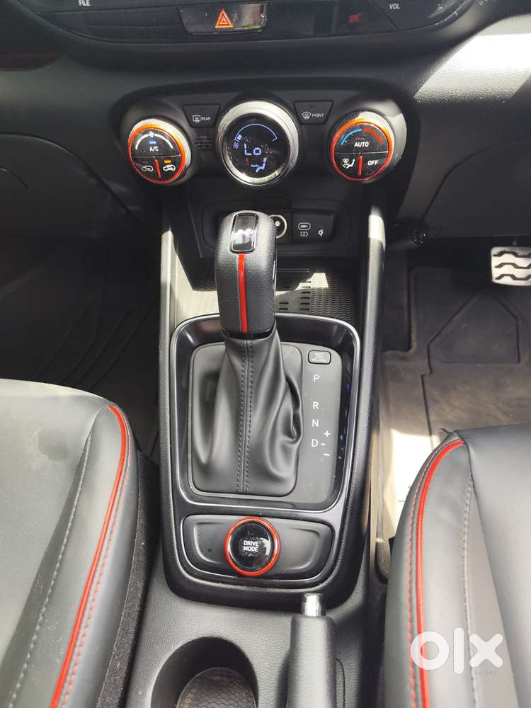 Hyundai Venue N Line N8 Dct Dual Tone, 2023, Petrol