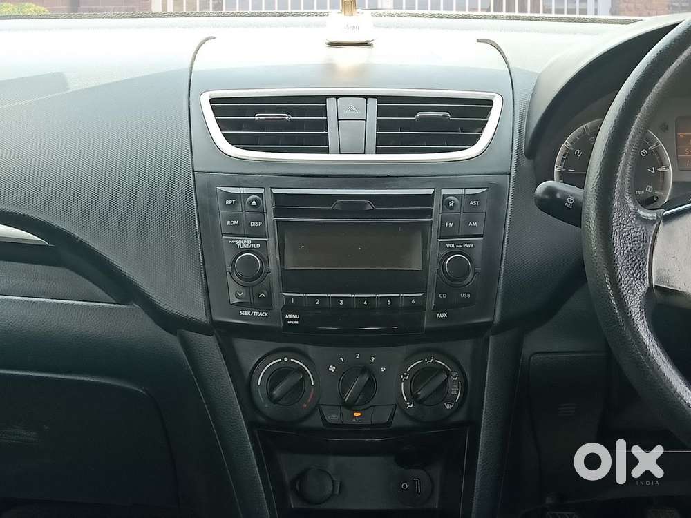 Maruti Suzuki Swift Vxi Abs Bsiv, 2014, Petrol