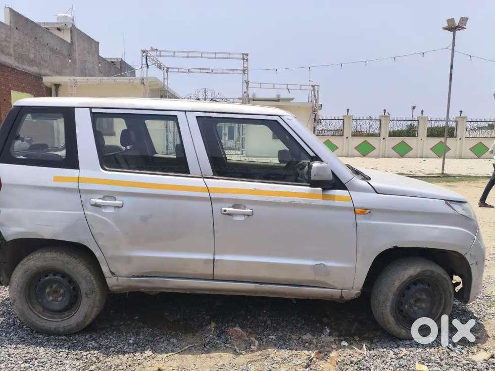 Mahindra Tuv 300 2017