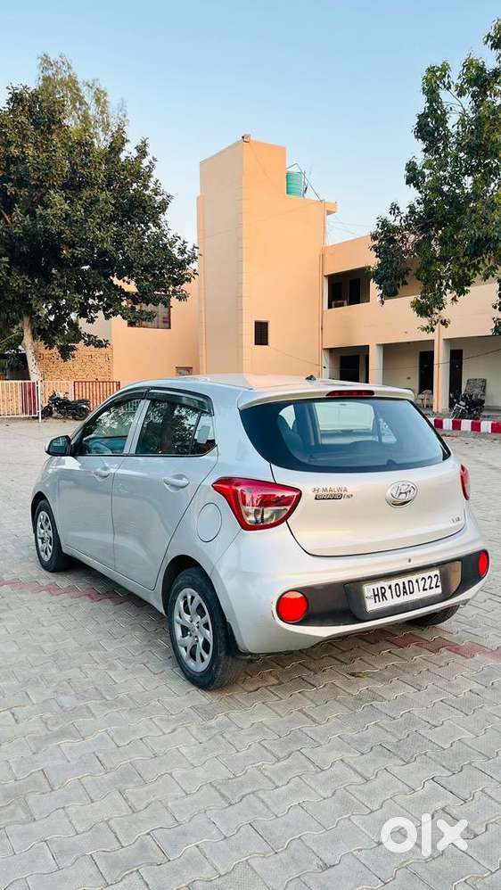 Hyundai Grand I10 2017 Petrol 75000 Km Driven