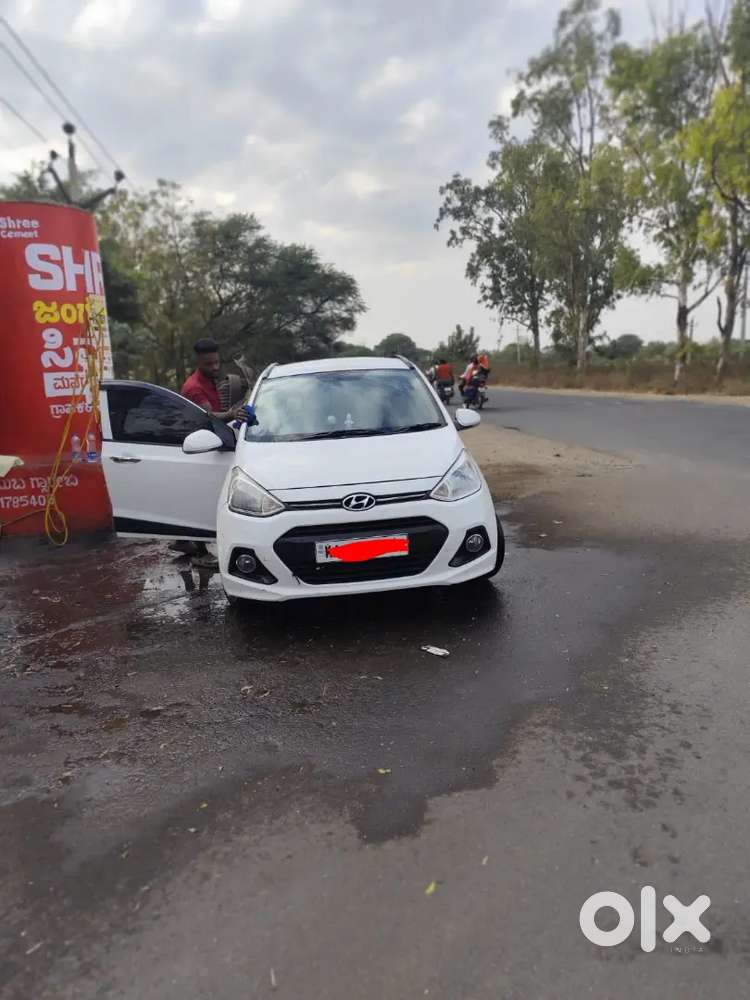 Hyundai Grand I10 Prime 2016 Petrol 128000 Km Driven